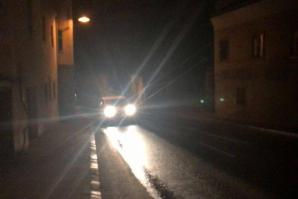 Der polnische Roma sitzt hinter Gittern in Wien, weil er einen Wagen gemietet hat. Sitzt da ein unschuldiger Mann, der durch die Fehler der österreichischen und polnischen Polizei als jener gezeigt wurde, der einen luxuriösen BMW gestohlen hat und einen ös