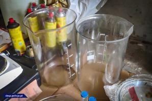 [VIDEO] CBŚP zlikwidowało dwa magazyny nielegalnej broni i laboratorium metamfetaminy