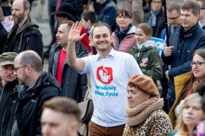 [VIDEO] Ulicami Warszawy przeszedł Narodowy Marsz Życia 2024