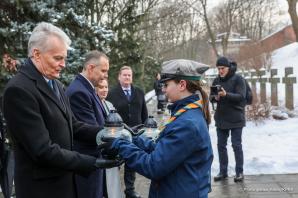 [VIDEO] Prezydent RP Karol Nawrocki podczas uroczystych obchodów 163. rocznicy wybuchu Powstania Styczniowego na Cytadeli w Warszawie