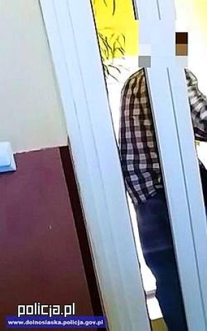 Zadał śmiertelny cios nożem. Został zatrzymany przez policjantów i trafił do aresztu