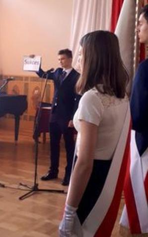 Bystrzyca Kłodzka: ostatni dzwonek dla absolwentów bystrzyckiego LO