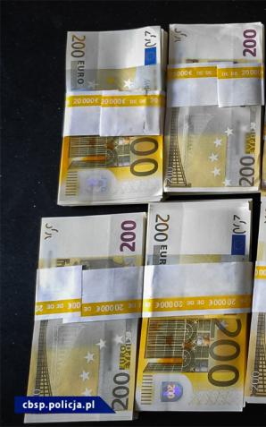 [VIDEO] W czasie wolnym zatrzymał podejrzanego o kierowanie gangiem