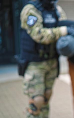 Poszukiwani przez Interpol – Ukrainka  podszywającą się pod Węgierkę i Ukrainiec którego poszukują francuskie służby