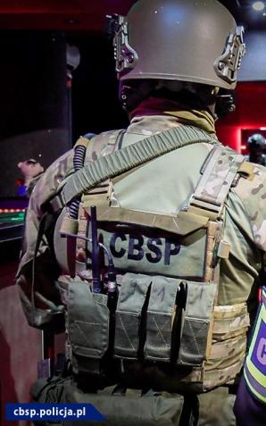 [VIDEO] Potężne uderzenie w sieć klubów go-go