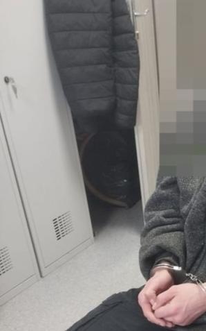 Zagroził dziecku, że zrobi jej krzywdę. Zabrał telefon. Miał dług u kolegi