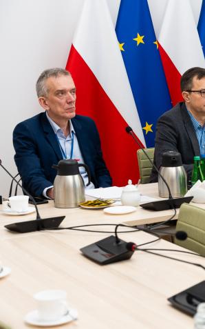 Minister rolnictwa i rozwoju wsi Czesław Siekierski odbył dzisiaj kolejne spotkanie online z ministrem polityki rolnej i żywności Ukrainy Mykołą Solskim