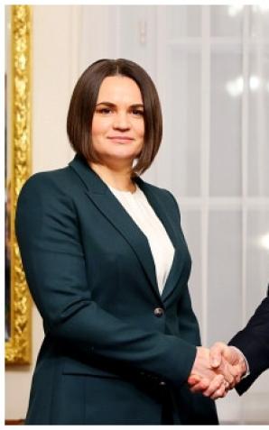 [VIDEO] Świąteczno-noworoczne spotkanie ze Swiatłaną Cichanouską oraz przedstawicielami społeczności białoruskiej