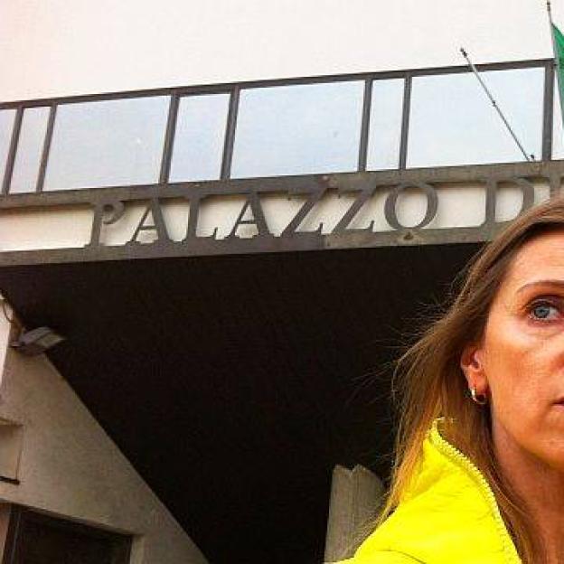 [VIDEO] Polska matka zgłasza do ścigania antymafijnego sędzię i adwokatów, którzy w skandaliczny sposób nie dopuszczają do powrotu polskiego chłopca do naszego kraju! Powiadamia Direzione Investigativa Antimafia (DIA)